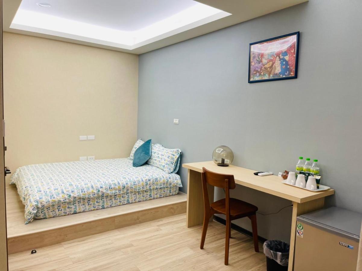 Kyushu Homestay Tainan Esterno foto