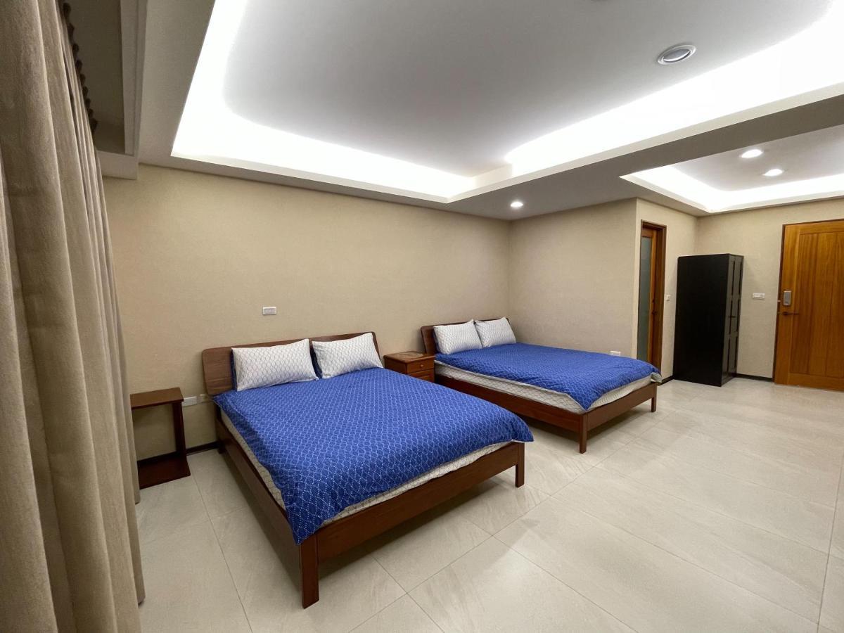 Kyushu Homestay Tainan Esterno foto